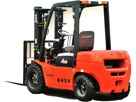 5噸和3噸叉(chā)車多台