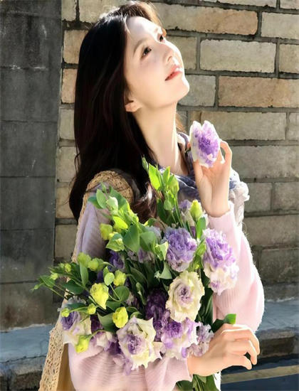 人物解析犯罪片经典《梨花雨》：探索配角的精彩演绎与功能作用 理解角色塑造的艺术