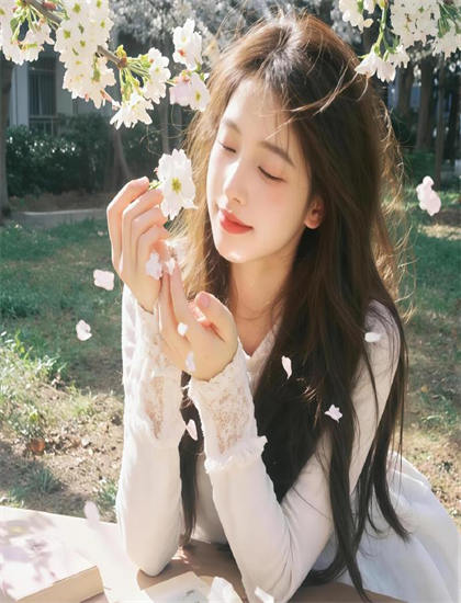 表演艺术解析：《母狗》的角色选择的恰当性与艺术效果 理解表演与导演的配合